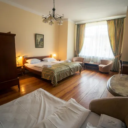 Stella Maris Nocleg ze śniadaniem 4*