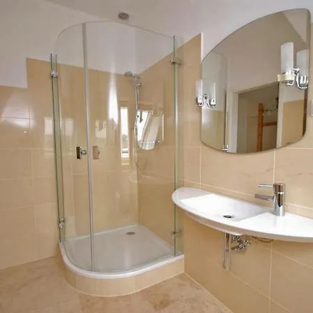 Stella Maris مينززدرويه